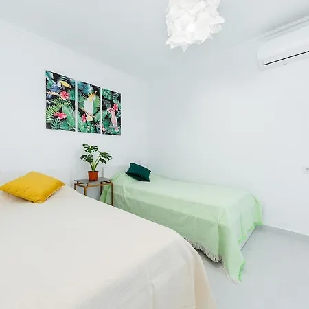 Panda House Апартаменты *