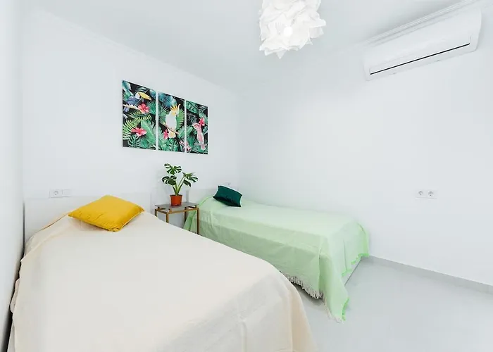 Panda House Apartment *