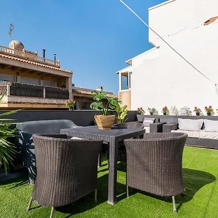 Panda House * Τορεβιέχα